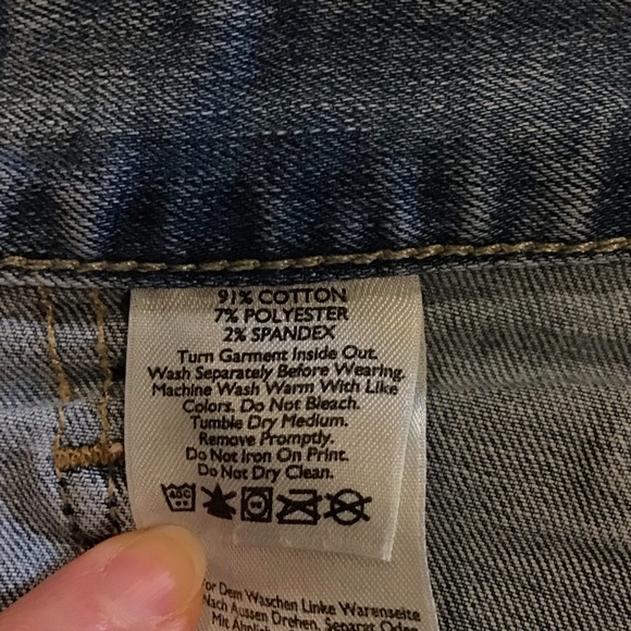 Eddie Bauer slightly curvy skinny jeans - Picture 5 of 5